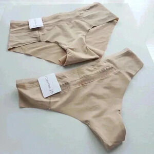 Lot of 2 assorted Calvin Klein BNWT lightweight brief thong underwear SMALL